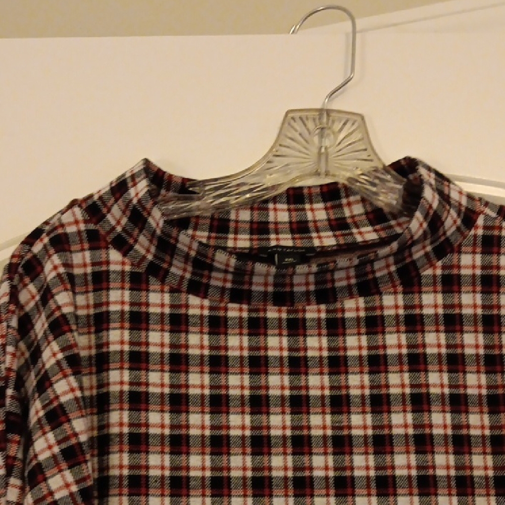 Top - Picture 5 of 7